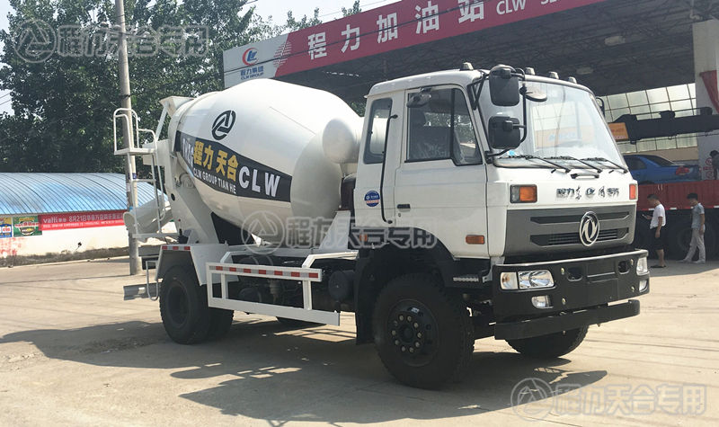 東風3方攪拌車