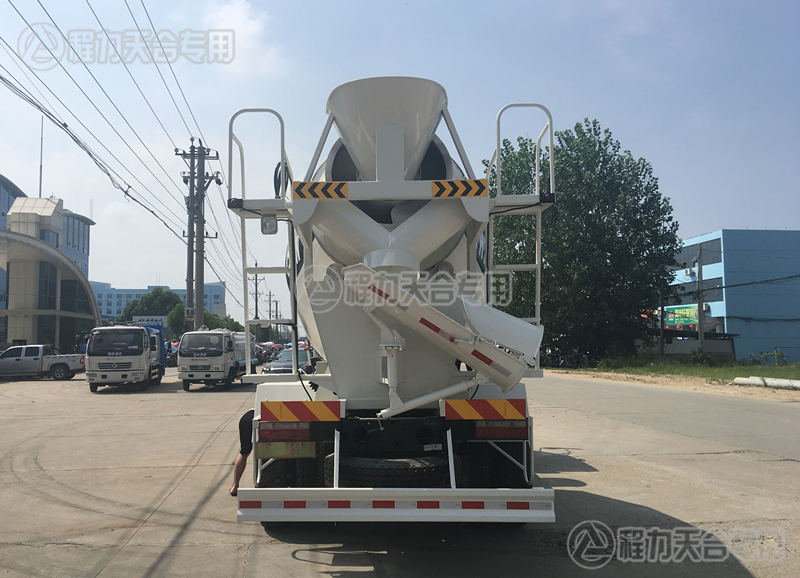 東風3方攪拌車