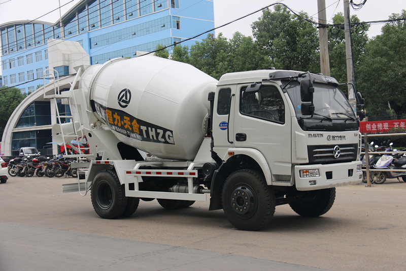 大運運隆3方攪拌車