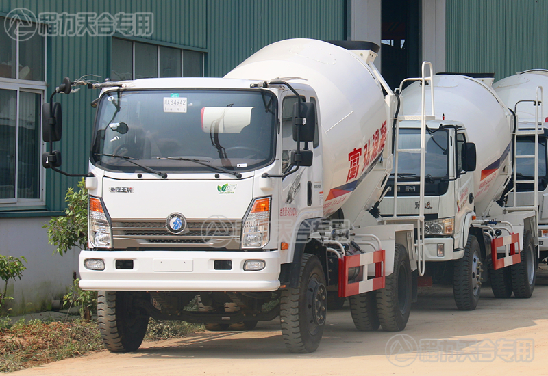 重汽王牌攪拌車