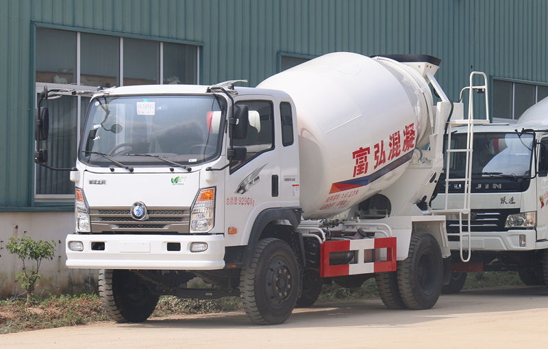 重汽王牌5方攪拌車