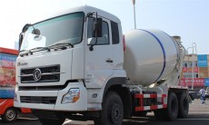 東風(fēng)15方攪拌車