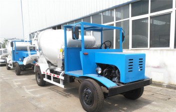拖拉機攪拌車