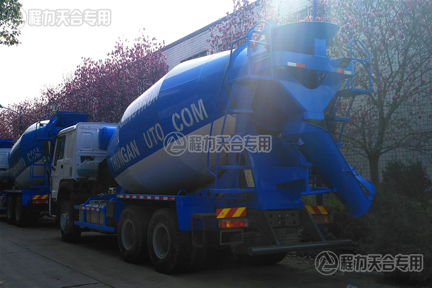 重汽豪沃攪拌車