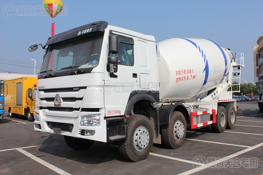 重汽豪沃16方攪拌車