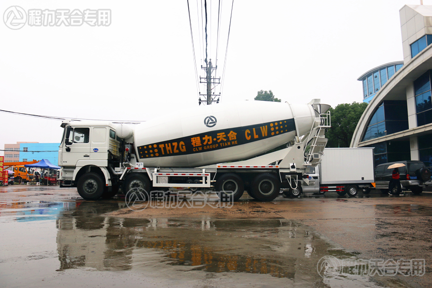 陜汽德龍水泥攪拌車(chē)