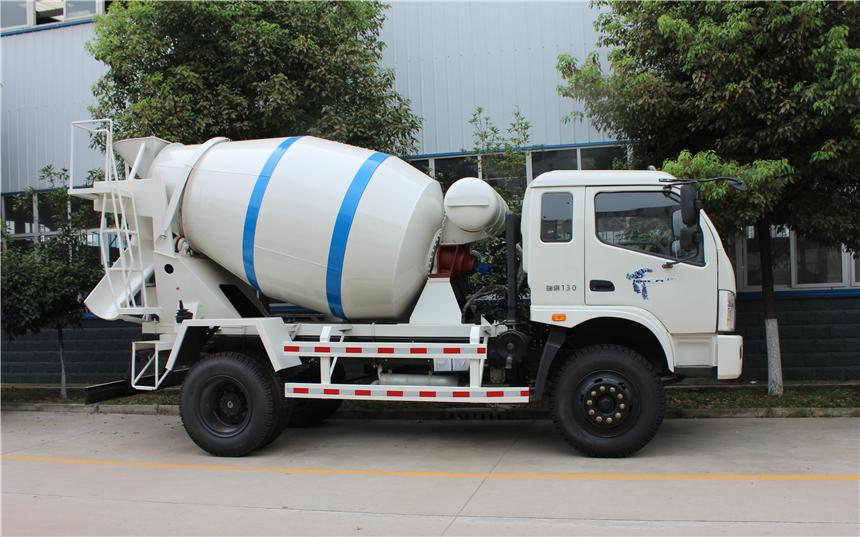 福田時代3方水泥攪拌車側面展示圖