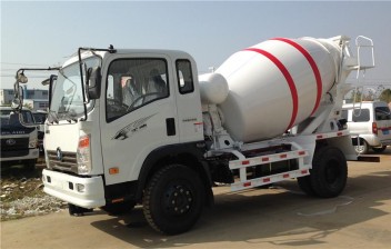 重汽王牌5方攪拌車