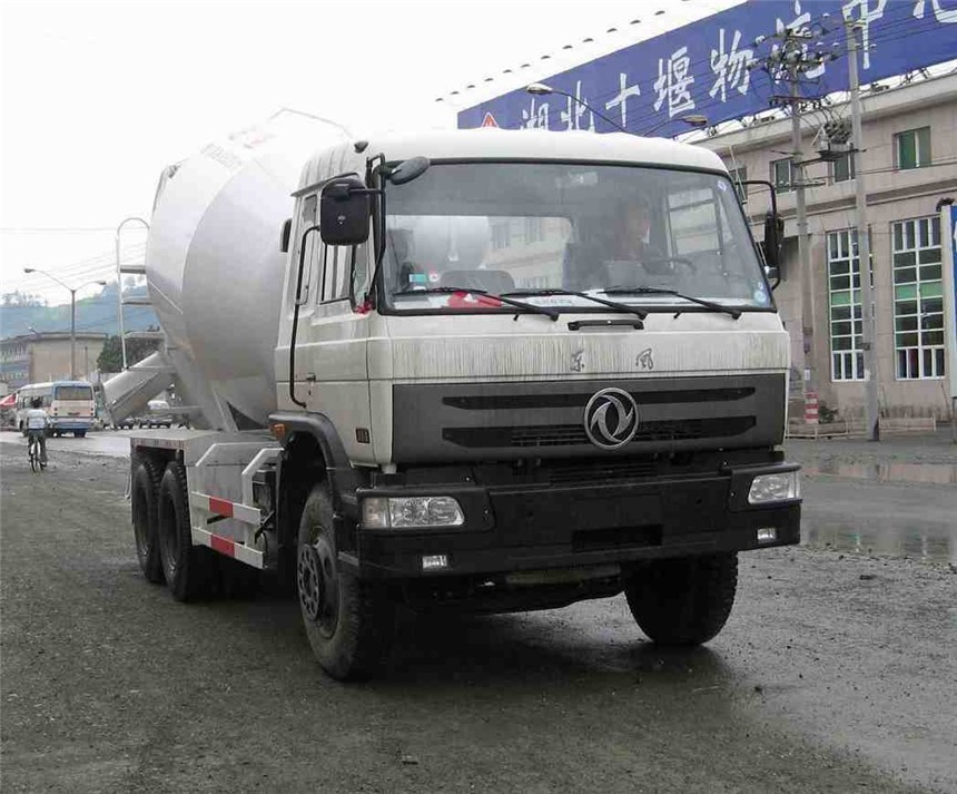 東風(fēng)攪拌車展示圖10