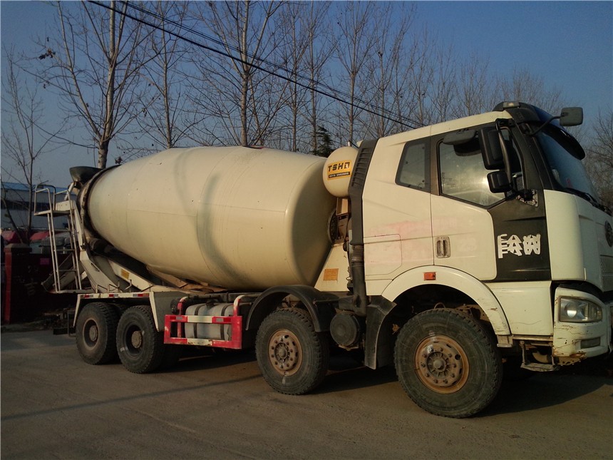 解放攪拌車展示圖3