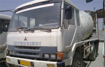 三菱攪拌車圖片