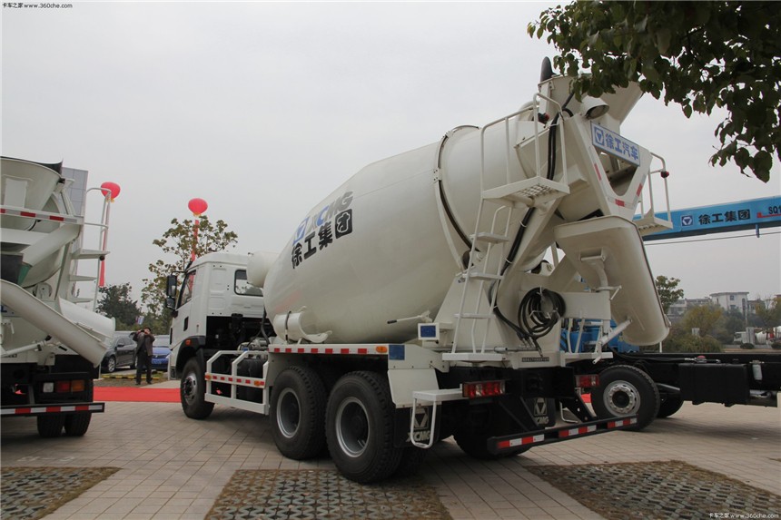 徐工攪拌車展示圖6