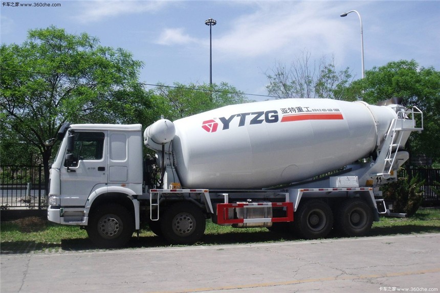 重汽攪拌車展示圖1