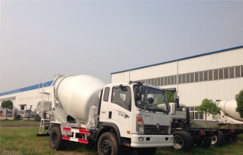 重汽攪拌車圖片4