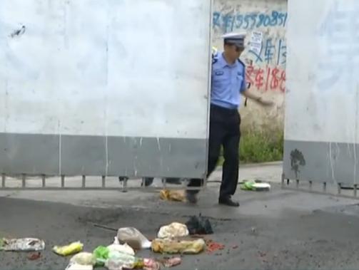 工地門口水泥攪拌車撞上電瓶車 電瓶車車主身亡