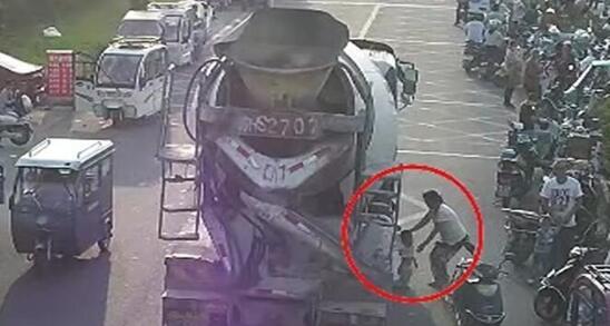 水泥攪拌車