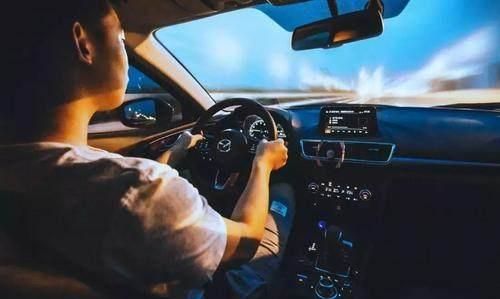 國六排放標準夭折，為何突然被撤回，消息一出車企瞬間復活！
